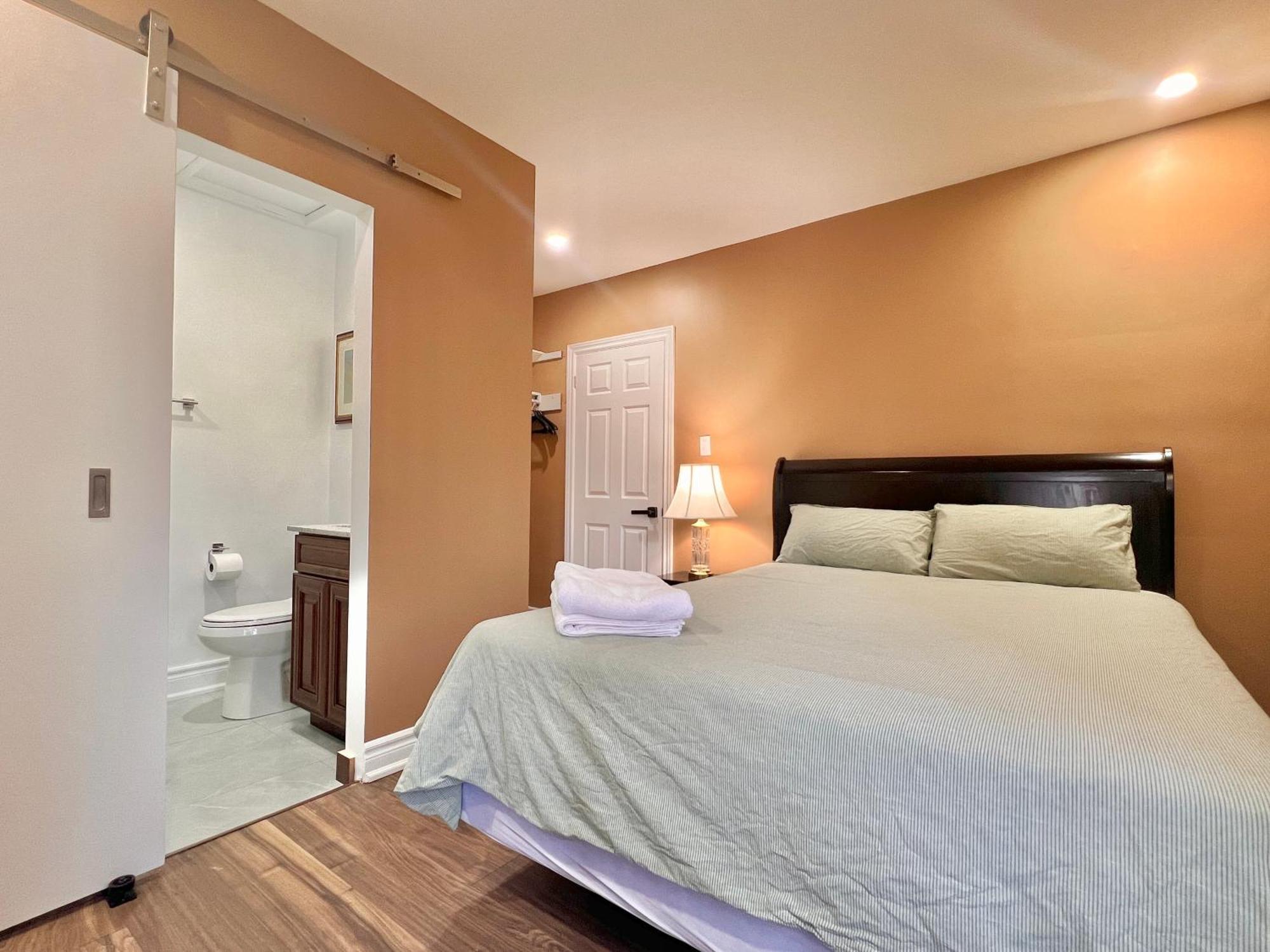 Upgraded Rooms With Bath 7-Min To Subway Near Downsview Rogers Stadium Toronto Luaran gambar