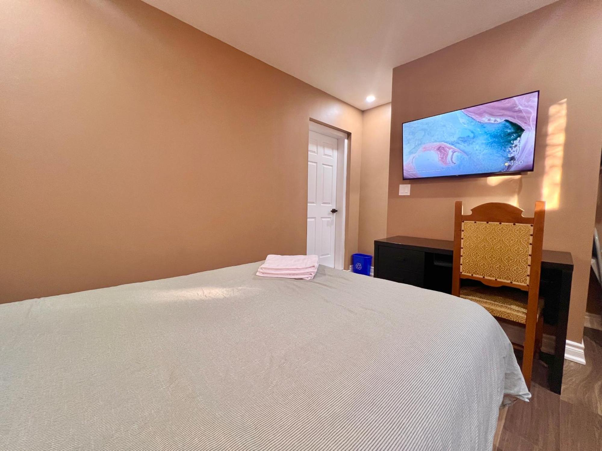 Upgraded Rooms With Bath 7-Min To Subway Near Downsview Rogers Stadium Toronto Luaran gambar